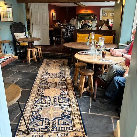 The Crown 4* Roecliffe