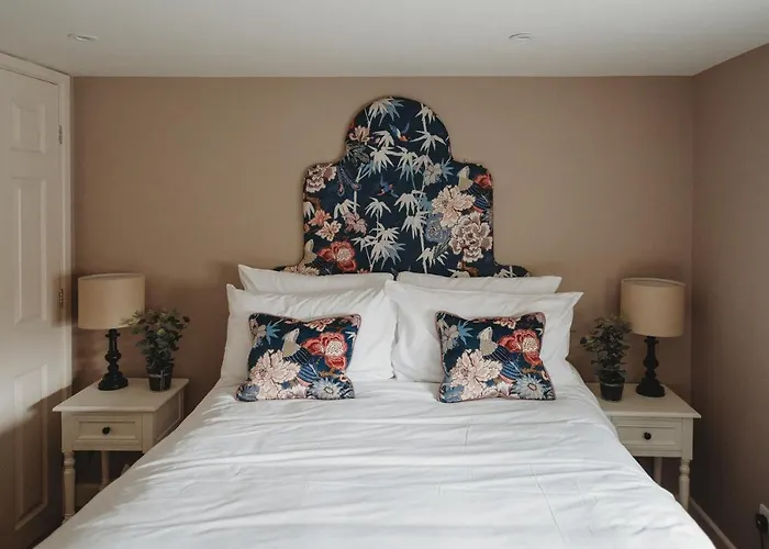 The Crown 4* Roecliffe