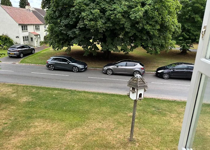 The Crown 4* Roecliffe