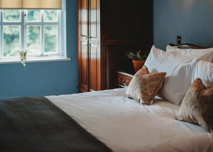 The Crown 4* Roecliffe