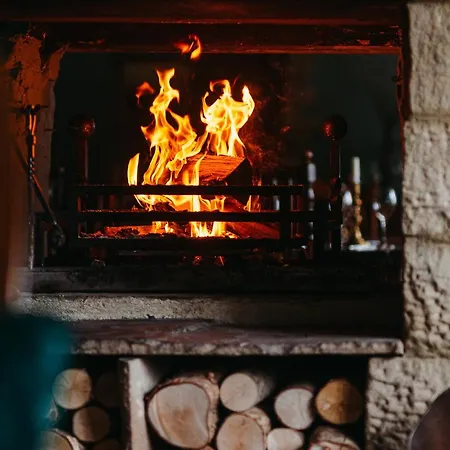 The Crown Hotel Roecliffe