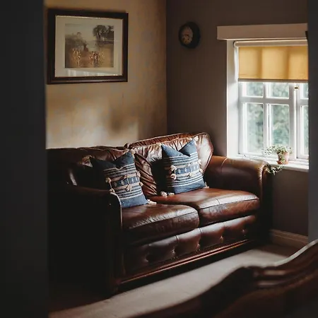 The Crown Roecliffe 4*