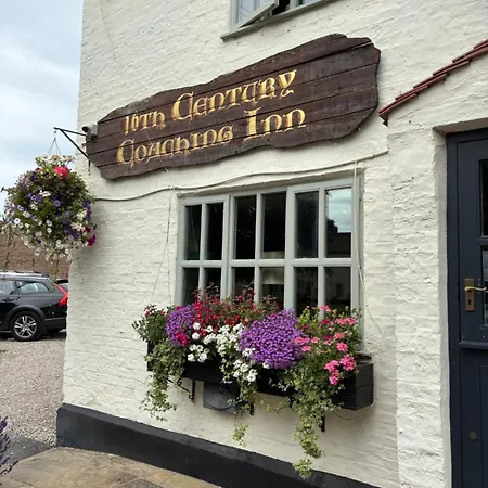 The Crown Roecliffe