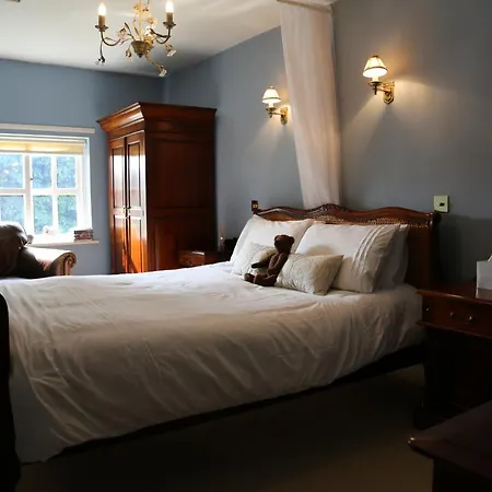 The Crown Roecliffe 4* Harrogate