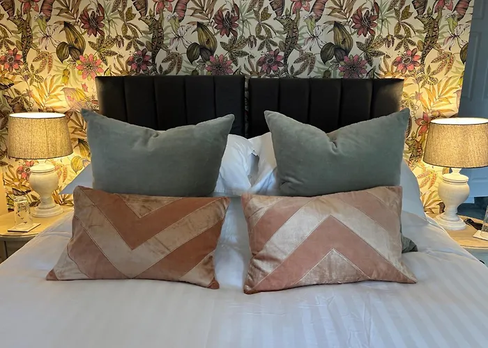 The Crown 4* Roecliffe